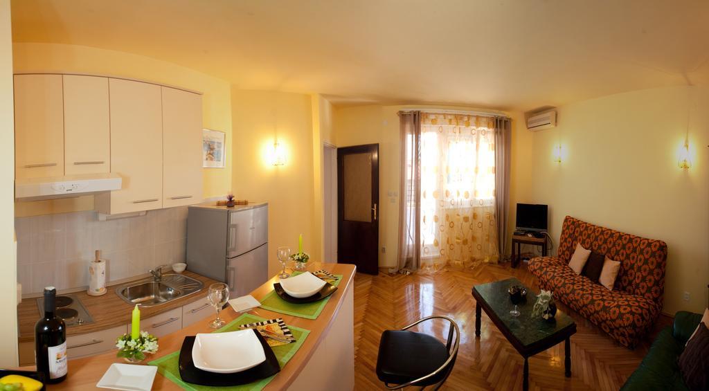 Apartments Beautiful Sandy Beach Split Szoba fotó