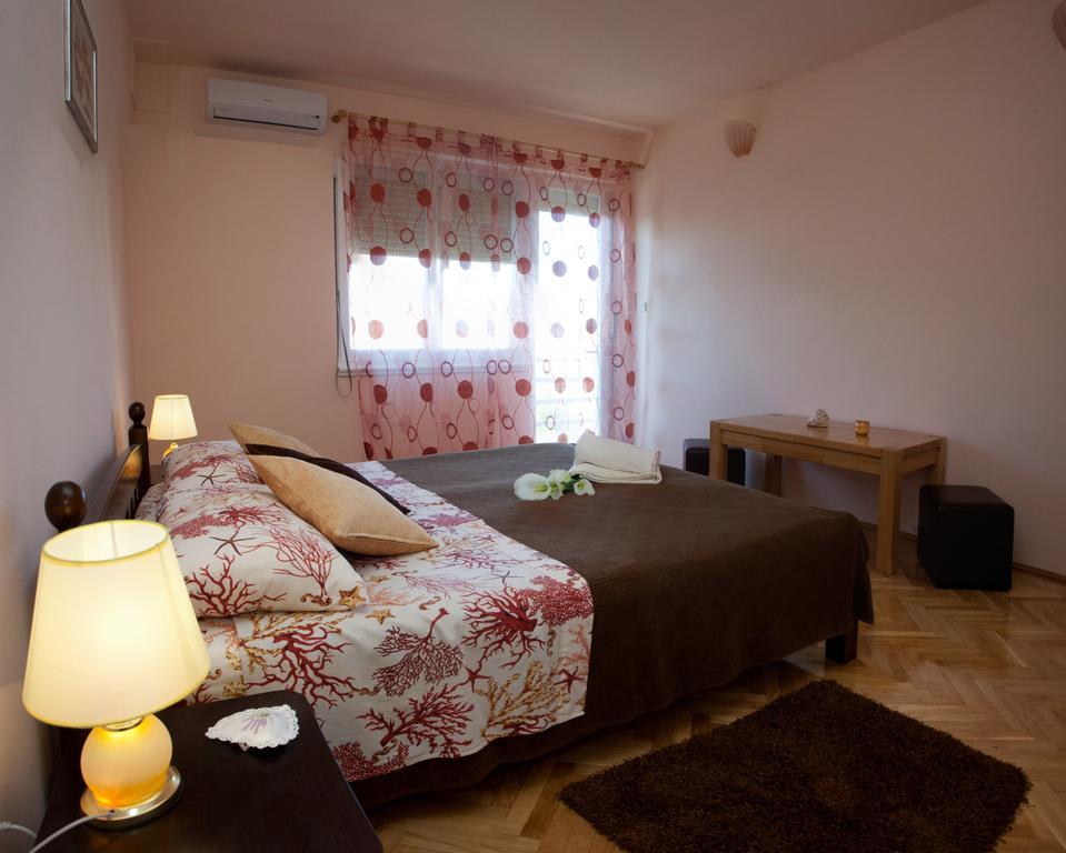 Apartments Beautiful Sandy Beach Split Szoba fotó